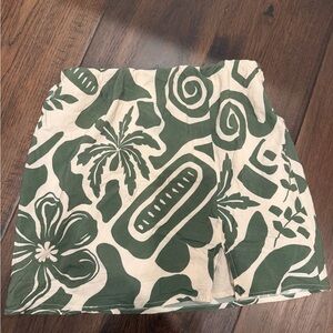 Mink Pink Green and White Floral Swim Skirt Cover up Size Small